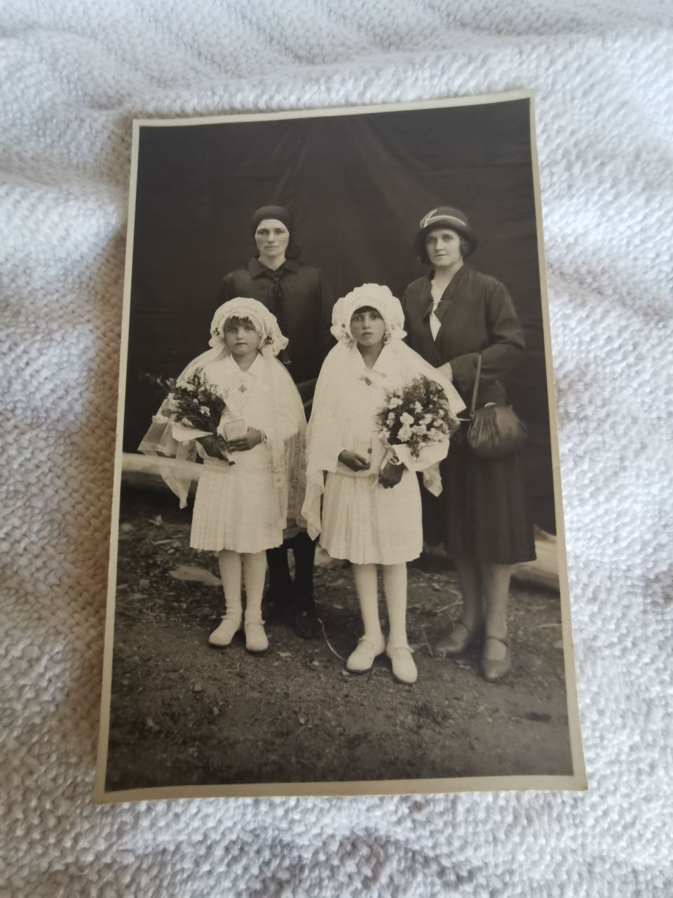 01002 – Celebration Postcard — image 3
