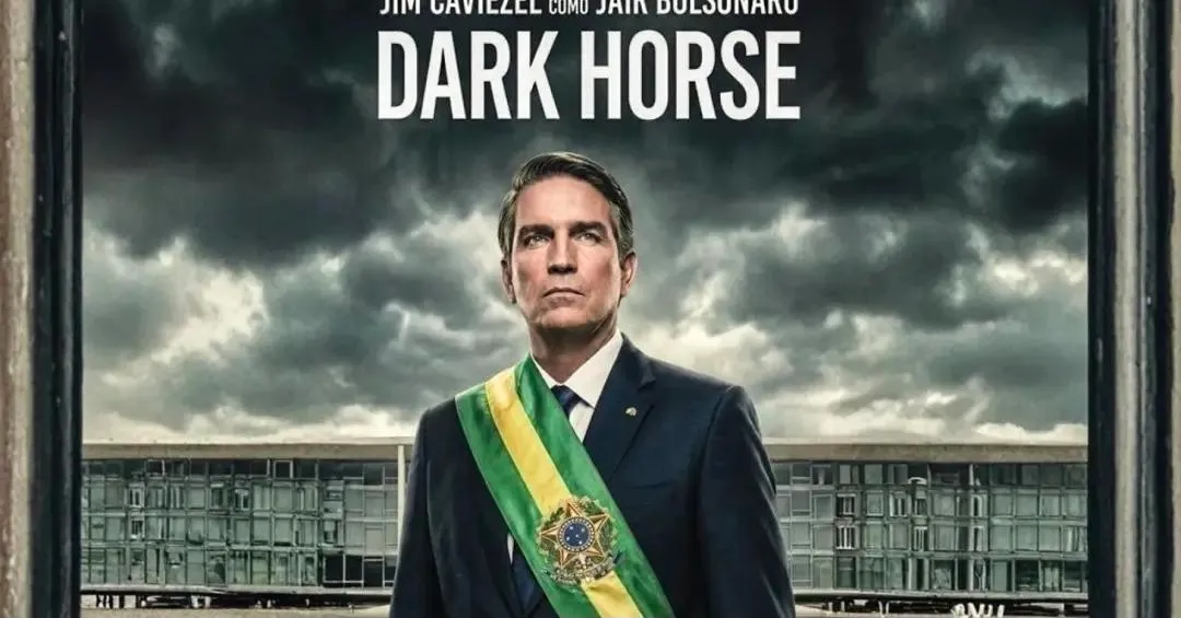 Lula pede cassação da chapa de Flávio Bolsonaro por suspeitas envolvendo financiamento do filme Dark Horse