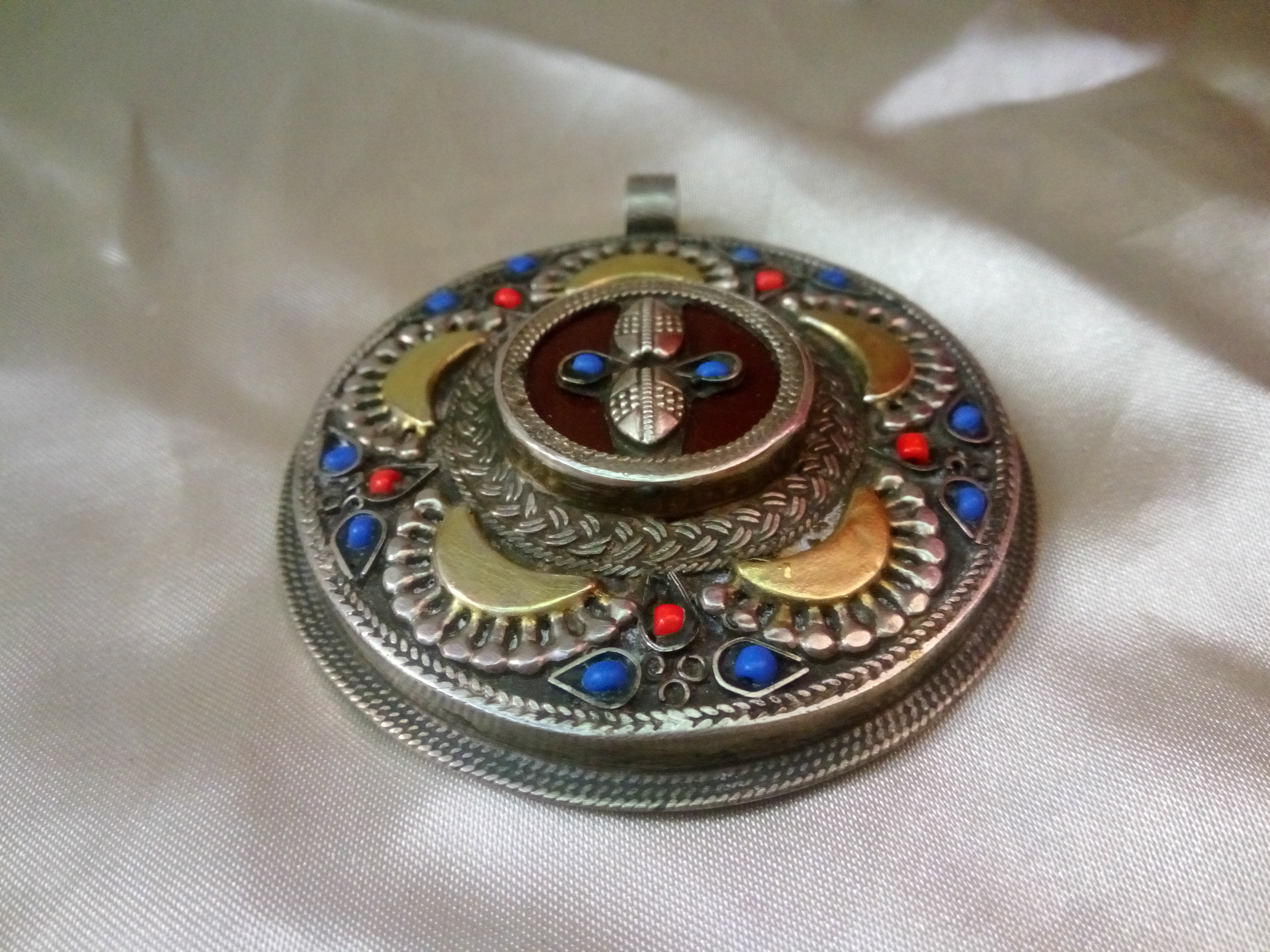 Pakistani silver pendant — image 2
