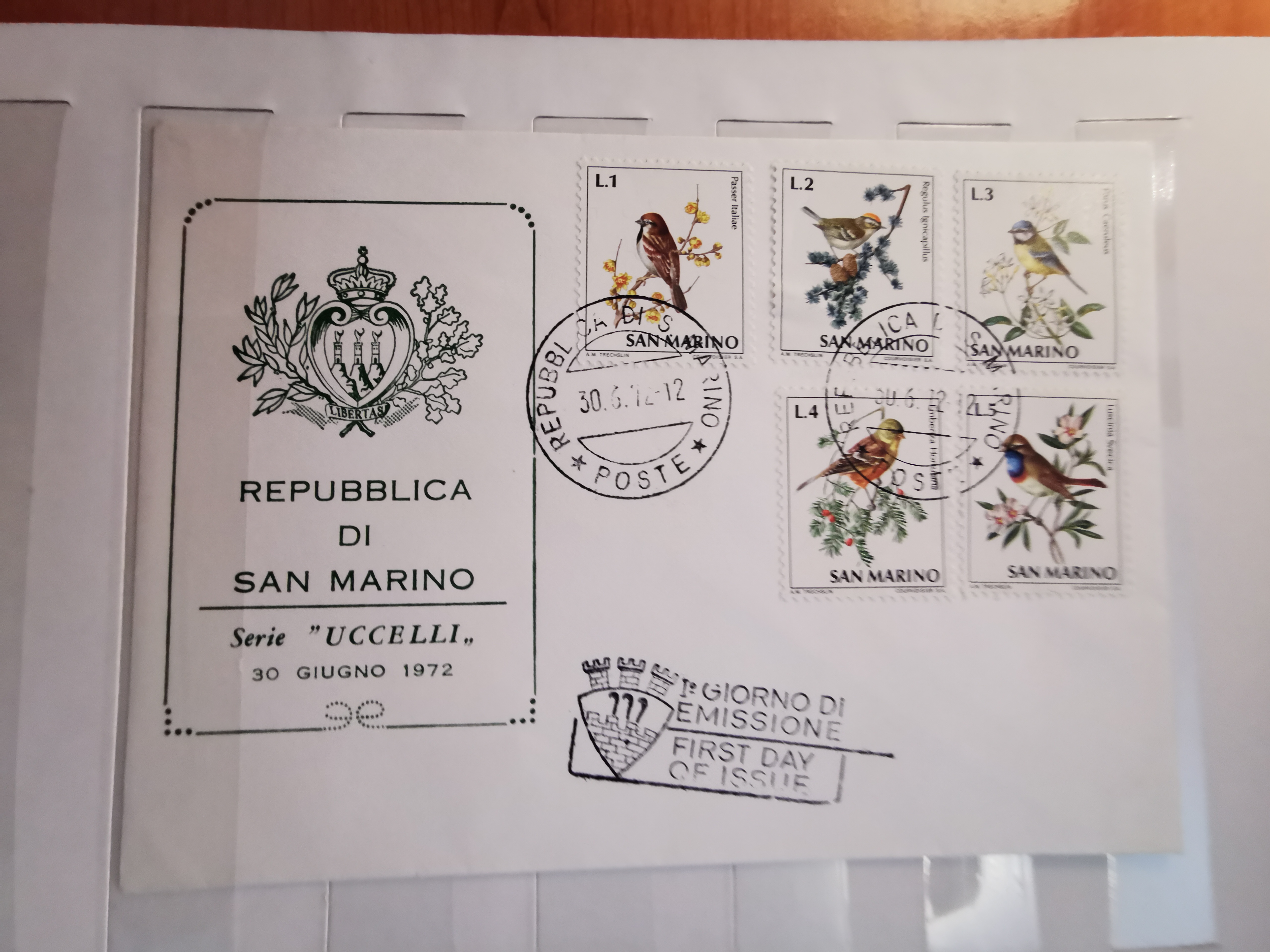 Two mixed stamp collectors — image 6