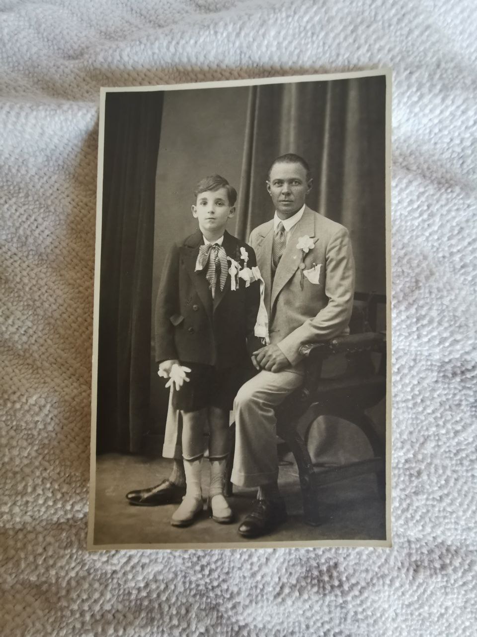 01001 – Celebration Postcard — image 3