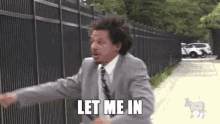 f0f7251ff33d6ad1cc3c911ddd27b72acb88dde8b935284500160d6d4eb455dd.gif